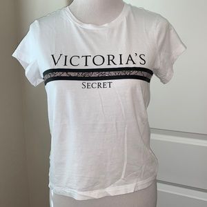 VICTORIA’S SECRET BRAND NEW SIZE S/M SHORT SLEEVE TOP